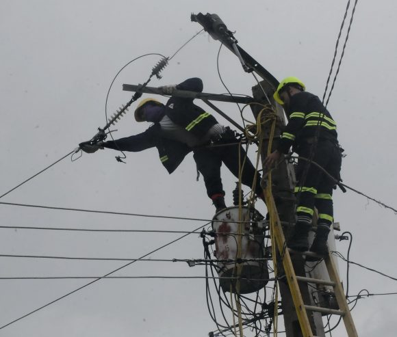Unión Eléctrica pronostica déficit de 1520 MW para el horario pico nocturno