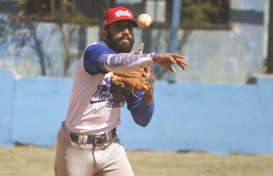 Industriales está listo para la Liga Élite del Béisbol Cubano (+ Fotos)
