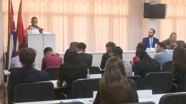 Sesiona en Bayamo, Modelo de Asamblea Mundial de la Salud de la Universidad de Ciencias Médicas de Granma