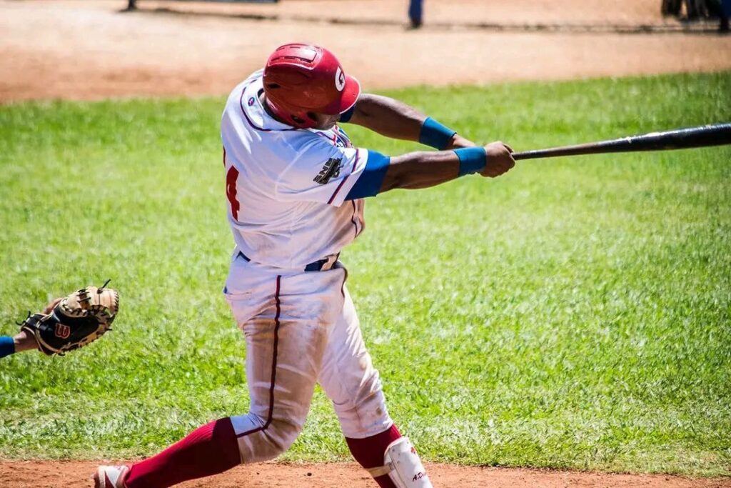 Vence Santiago de Cuba a Granma e iguala la subserie.