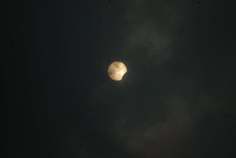 El Sol estará el sábado en eclipse parcial