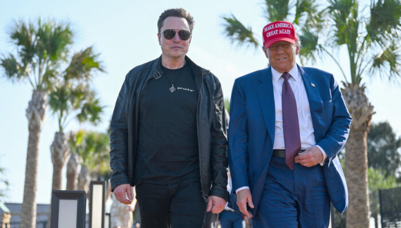Trump muestra respaldo a Musk: Comprará un Tesla mientras la compañía enfrenta caída en ventas