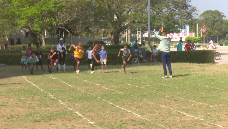 Llega hasta comunidades granmense Proyecto Toma Deportiva
