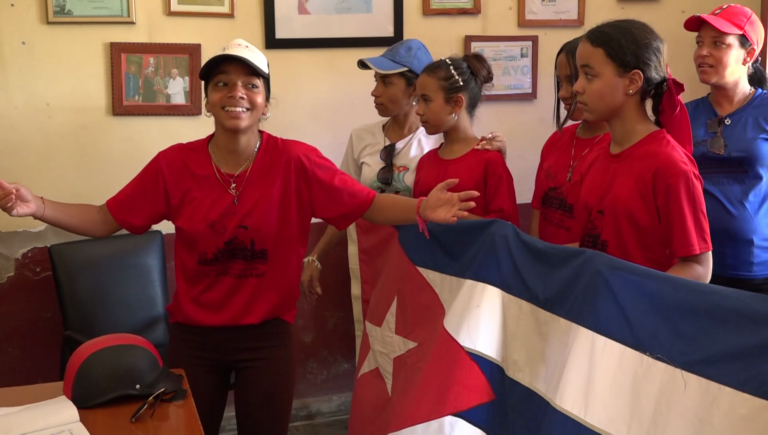 Delegados pioneriles a la Asamblea Provincial OPJM realizan recorrido por instituciones claves