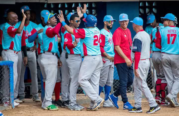 Tigres buscan recuperar cima de Liga Élite de béisbol