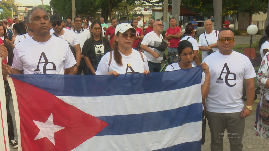 Granma rinde homenaje a José Martí con jornada ¨De cara al sol¨