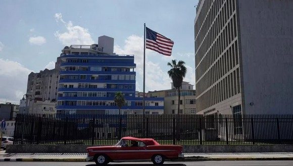 La conducta injerencista del principal diplomático estadounidense en Cuba