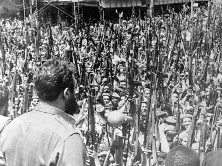 Cuba conmemora aniversario 64 de proclamación de carácter socialista