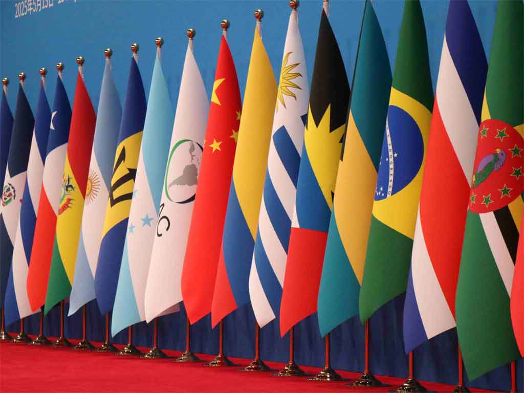 Lula llama a unidad de América Latina durante reunión China-Celac