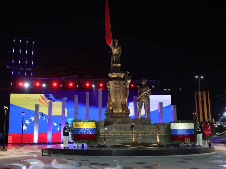 Inauguran en Venezuela Plaza de la Victoria de la Gran Guerra Patria (+Fotos)
