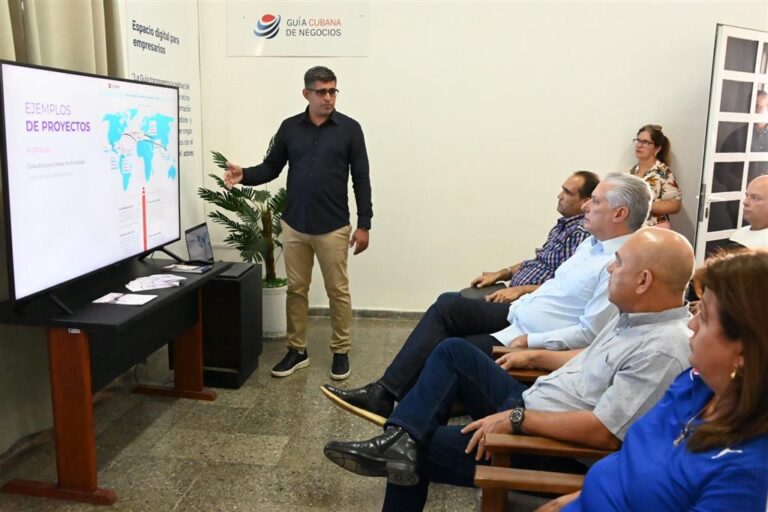 Presidente de Cuba visitó Mipyme para el desarrollo de software