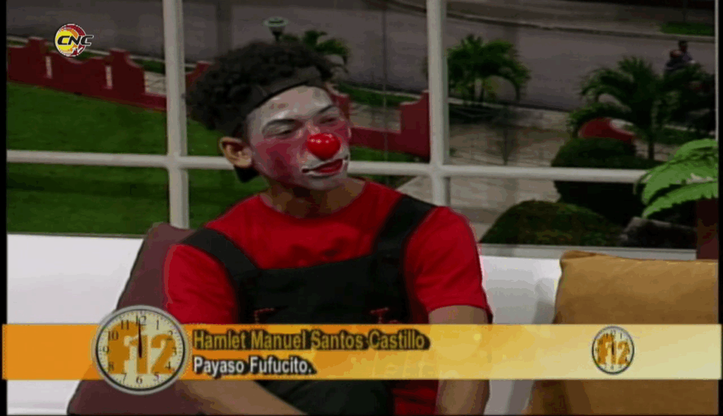 Payaso Fufusito celebra el Día de la Infancia