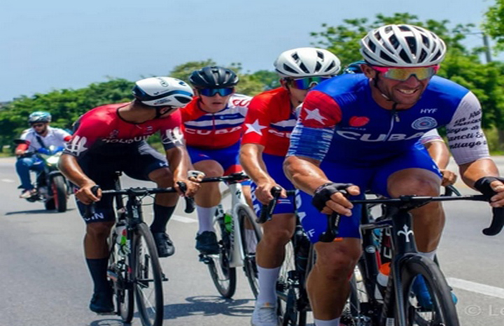 Quinteto de másters al Gran Prix de Ciclismo Punta Cana 2025