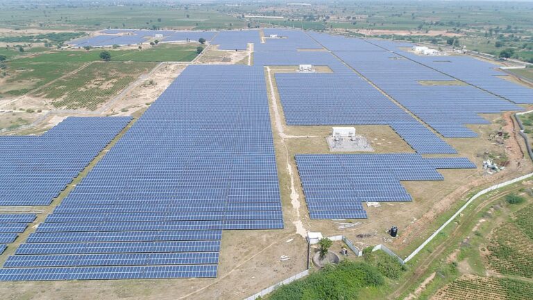 India entre los tres países con más aumento en capacidad energética
