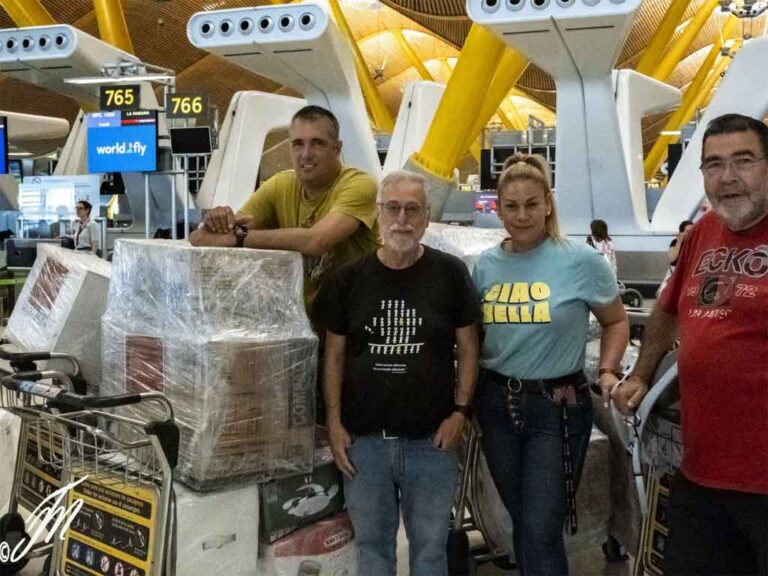 Envío desde España de material sanitario para Cuba