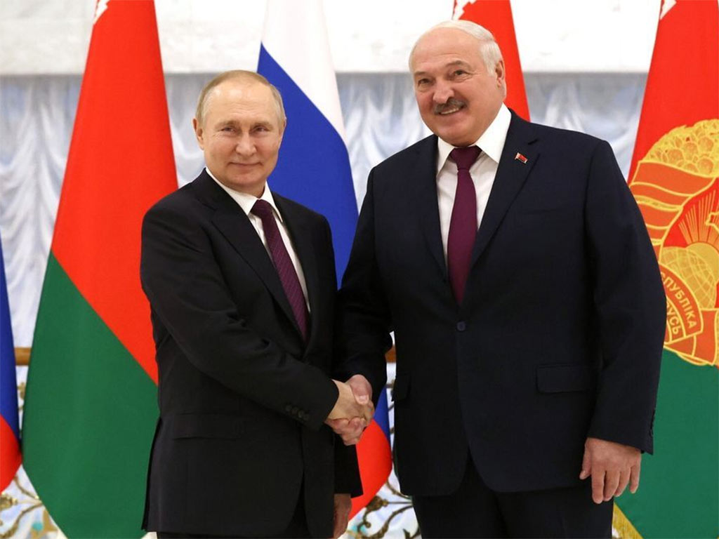 Putin y Lukashenko debaten sobre Ucrania y el Medio Oriente