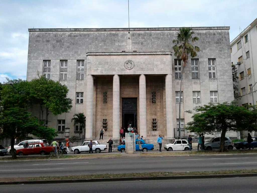 Celebrarán III Coloquio Biblioteca Cubana: Experiencias del siglo XXI