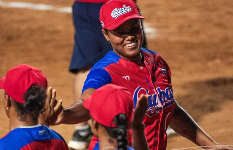 Cuba contra Argentina hoy en Panamericano de Sóftbol Femenino