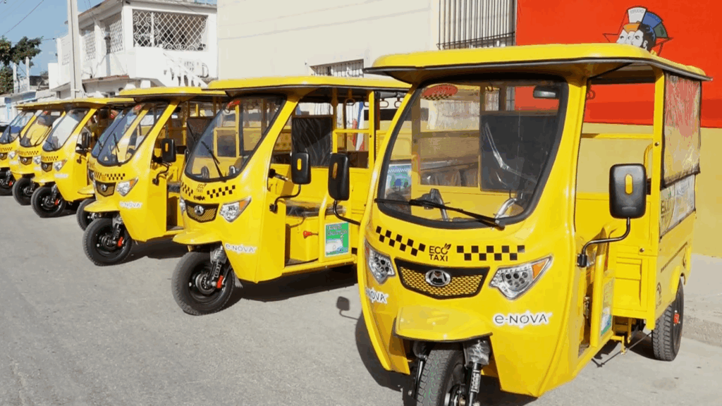 Mejora transportación pública en Manzanillo con la incorporación de quince triciclos eléctricos (+Fotos)