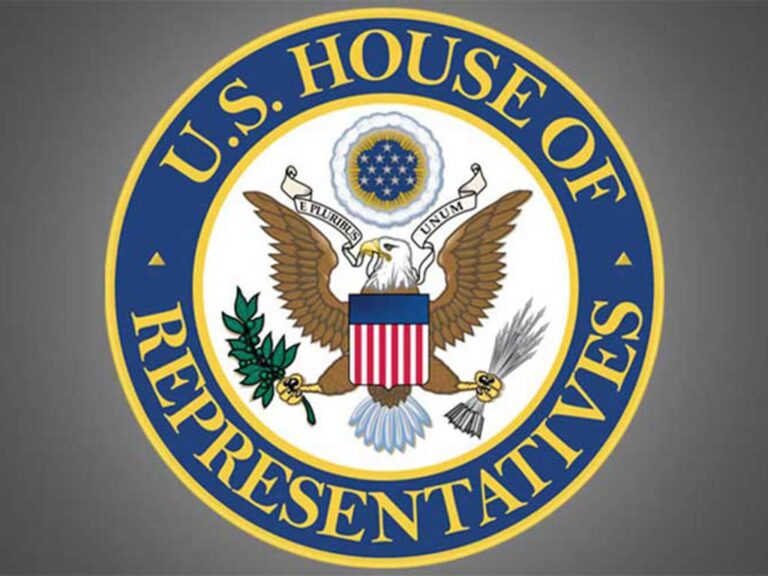 Cámara Baja de EEUU vota versión final de plan fiscal de Trump
