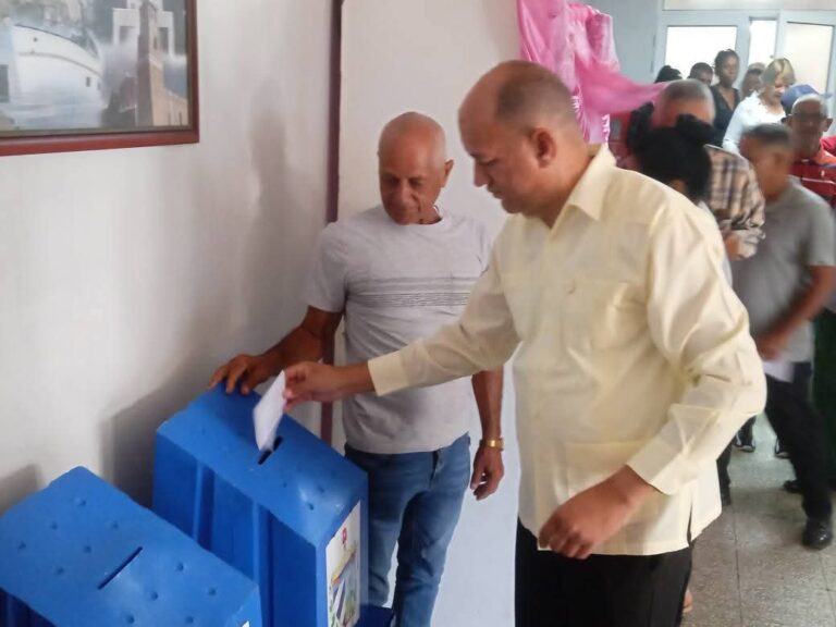 Realizan elecciones en Granma para elegir al Vicegobernador Provincial