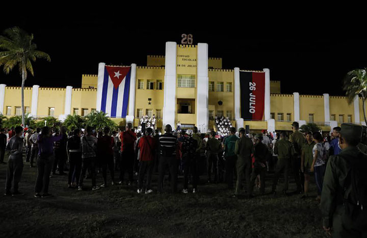 Otro asalto a la historia: 72 años de legado revolucionario