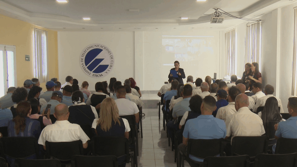 Realiza División Territorial de ETECSA en Granma FÓRUM por la innovación