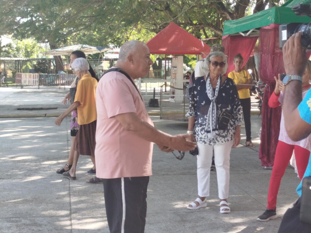 Celebran en Granma Día Internacional del adulto mayor