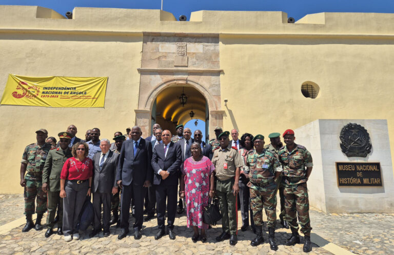 Prosigue Esteban Lazo agenda de visita oficial a Angola