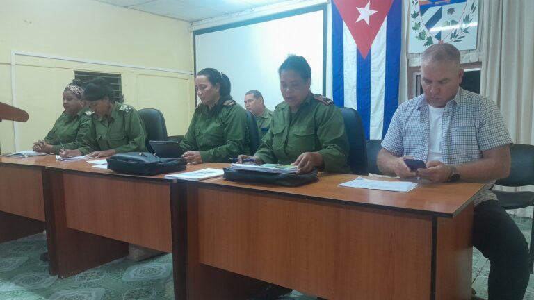 Defensa Civil en Granma chequea medidas para la recuperación de la provincia tras huracán Melissa