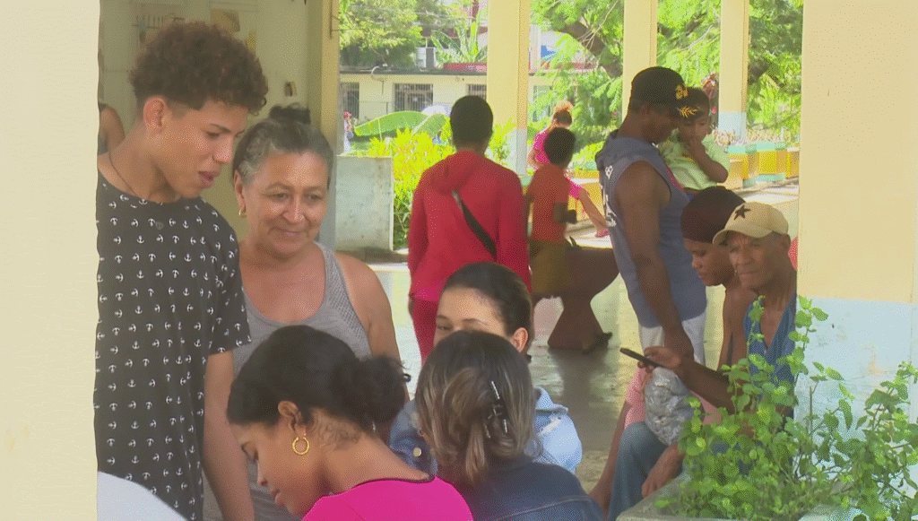 Priorizan atención a evacuados en provincia Granma
