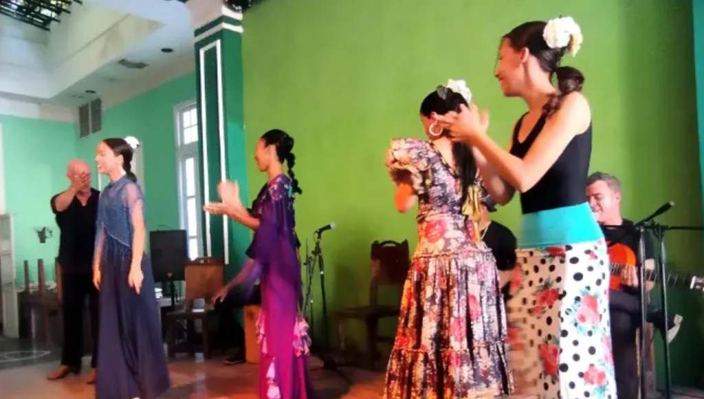 A Compás Flamenco festeja aniversario con gran espectáculo en Cuba