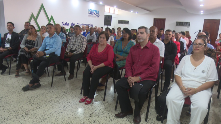 Reconocen carreras y programas académicos por aniversario 49 de la fundación de la Universidad de Granma