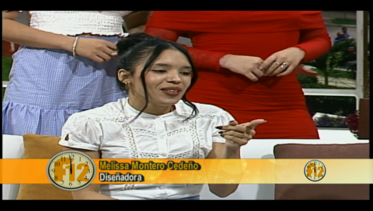 Diseñadora de modas Monce. Feliz Año 2026.