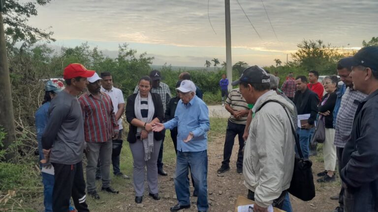 Visita Machado Ventura lugares de interés económico en Jiguaní