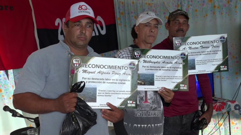 Destacan la labor realizada por los integrantes de los Descatamentos Mirando al Mar de Niquero