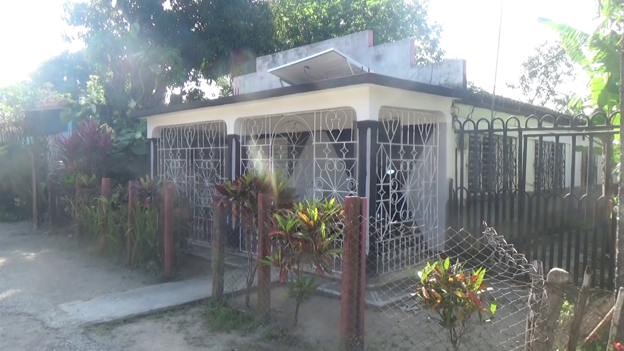 Impacta positivamente instalación de paneles solares a pobladores de Media Luna