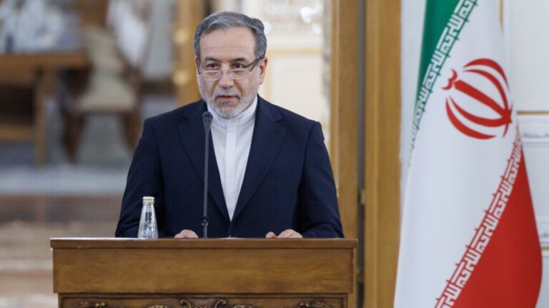 Irán defenderá sus intereses en negociaciones con EEUU, dice Teherán