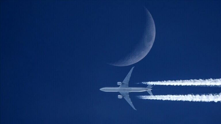 Irán reanuda vuelos internacionales