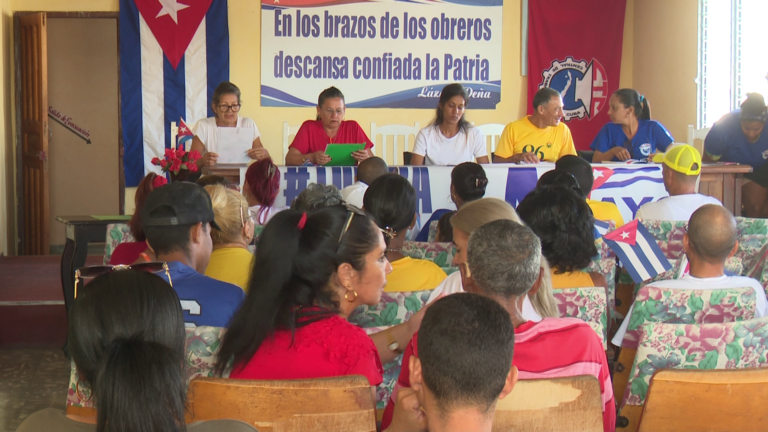 Granmenses apoyan soberanía y paz de la nación