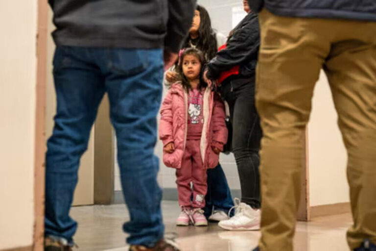 Más de seis mil menores fueron detenidos por inmigración con Trump