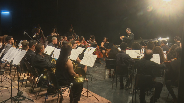 Honra centenario de Fidel presentación de Proyecto Orquesta Sinfónica de Granma