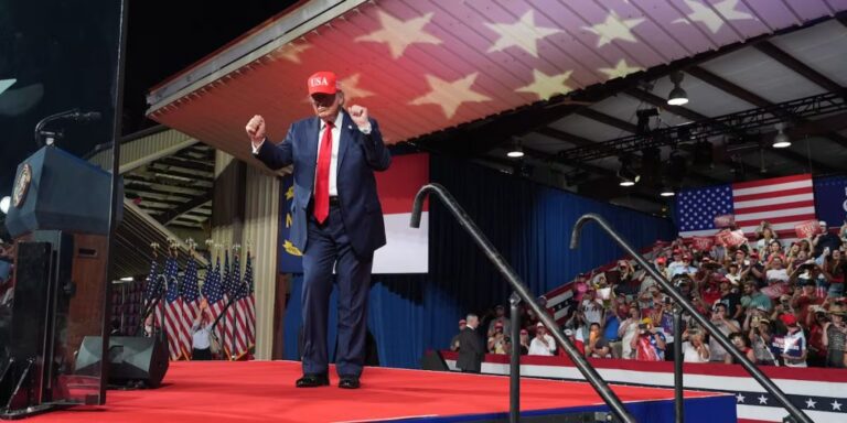 Trump hacia Carolina del Norte, poco tiempo para convencer a votantes