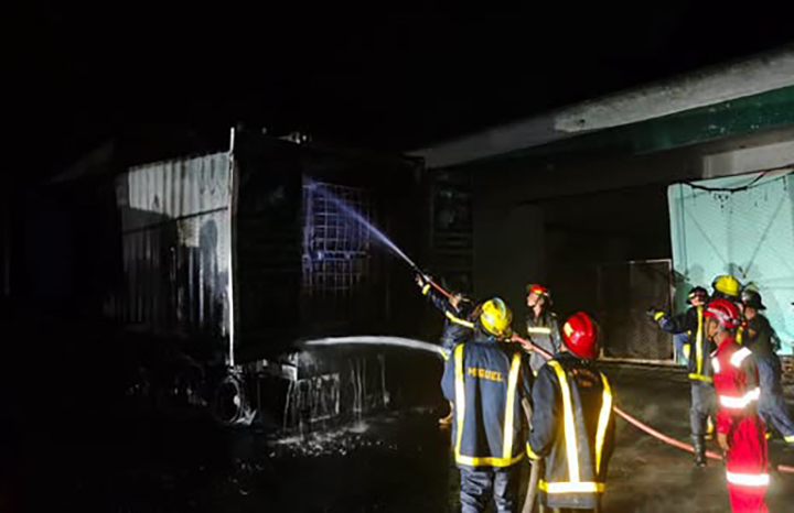 Alertan bomberos sobre riesgos de tanques plásticos IBC